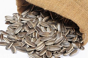 葵瓜子不能和什么一起吃？葵瓜子能和西瓜子一起吃嗎？