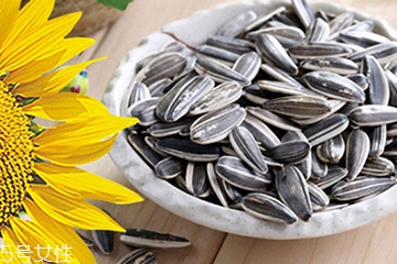 葵瓜子殼能吃嗎？葵瓜子殼吃了會怎樣？