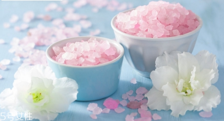如何選購合適自己的浴鹽 怎樣選擇合適的浴鹽 如何選購合適自己的浴鹽 怎樣選擇合適的浴鹽