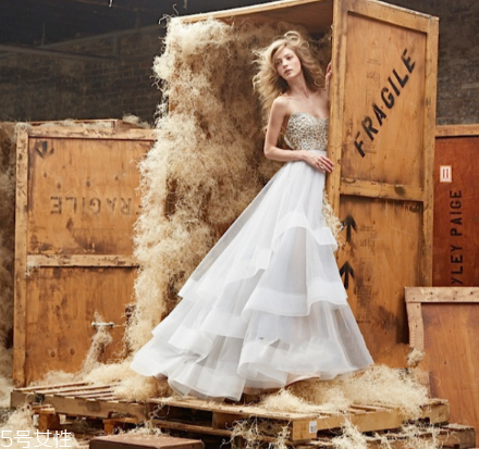 婚紗一定要穿白色的嗎？婚紗可以不穿白色嗎？