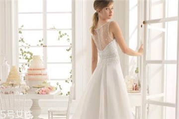 婚紗一定要穿白色的嗎？婚紗可以不穿白色嗎？