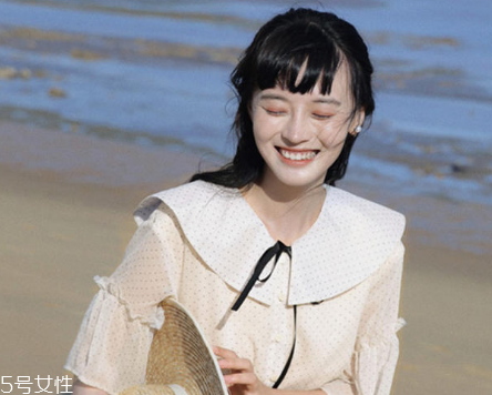 畢業(yè)照穿什么衣服好看？拍畢業(yè)照穿搭技巧