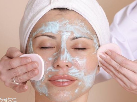 敏感肌多久敷一次面膜？敏感肌可以天天敷面膜嗎？