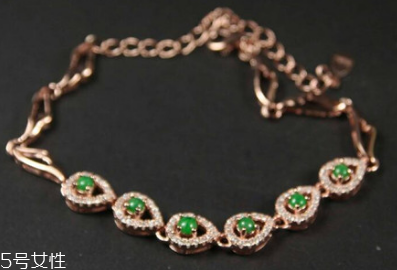 翡翠手鏈一般幾顆珠子？翡翠手鏈幾顆珠子好？