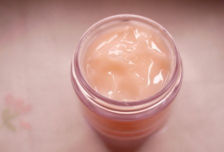 倩碧和歐萊雅哪個(gè)好？倩碧和歐萊雅哪個(gè)檔次高