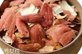 花生衣能和蜂蜜一起吃嗎？花生衣和桑棗一起煮會(huì)怎樣？