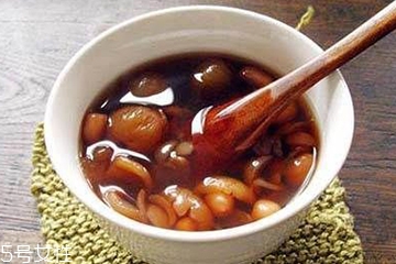 花生衣能和蜂蜜一起吃嗎？花生衣和桑棗一起煮會(huì)怎樣？