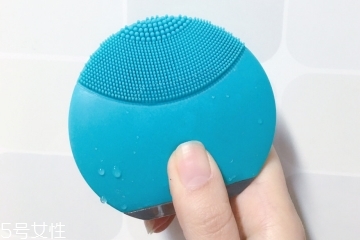 干皮可以用洗臉儀嗎？干皮適不適合用洗臉儀？