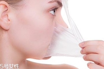 干皮臉上出油怎么辦？干性皮膚出油是為什么？