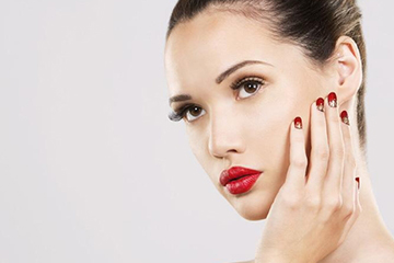 種植牙可以用電動牙刷嗎？種植牙多久后可以刷牙