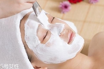 干皮臉上掉皮怎么辦？臉特別干脫皮怎么辦？