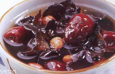 花生衣能代替紅棗嗎？花生衣和紅棗的區(qū)別