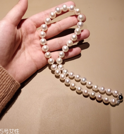 珍珠項(xiàng)鏈長(zhǎng)度怎么選？珍珠項(xiàng)鏈多長(zhǎng)比較好？