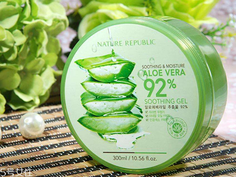 油皮能用蘆薈膠嗎？油性皮膚能用蘆薈膠嗎？