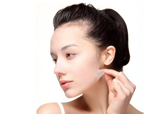 油皮晚上擦什么好？油性皮膚晚上怎么護(hù)膚？