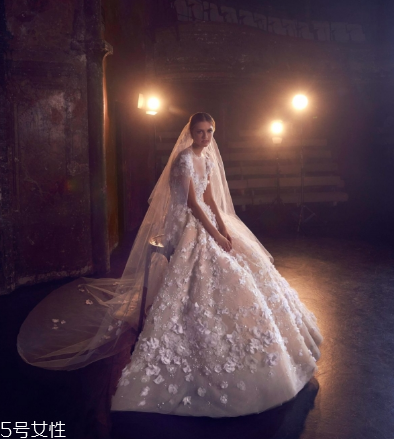 婚紗怎么貼暖寶寶？穿婚紗暖寶寶貼在哪？