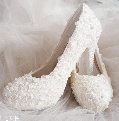 婚鞋可以提前穿嗎？婚鞋提前穿有影響嗎？