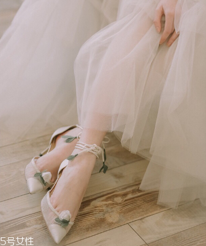 婚鞋要準備幾雙？結婚要幾雙婚鞋？