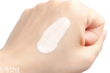 隔離霜用洗面奶能洗干凈嗎 隔離霜可以用洗面奶洗掉嗎 隔離霜用洗面奶能洗干凈嗎 隔離霜可以用洗面奶洗掉嗎