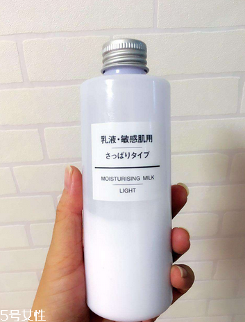 乳液是鎖水的嗎？乳液能鎖住水分嗎？