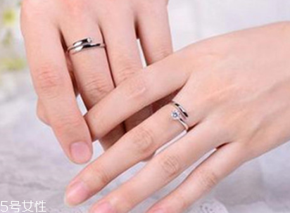 婚戒可以戴中指嗎？婚戒能戴在中指上嗎？