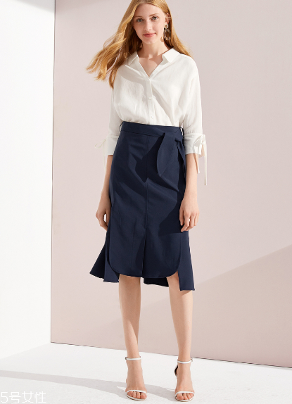 夏天荷葉邊怎么搭配？夏季荷葉邊穿搭指南