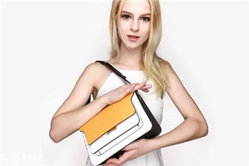 微胖女生背什么包包？微胖女生適合什么包包？