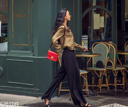 微胖女生背什么包包？微胖女生適合什么包包？