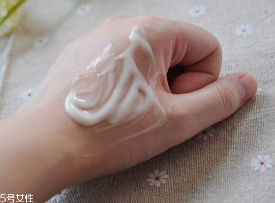 乳液過(guò)期了還能用嗎？過(guò)期乳液有什么妙用？