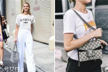 夏天白色t恤怎么搭配？夏季白t搭配竅門(mén)
