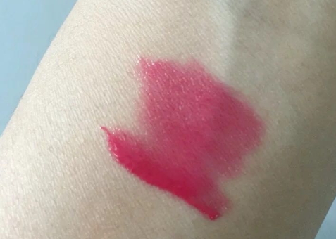 倩碧小方唇釉怎么樣？倩碧唇釉使用心得