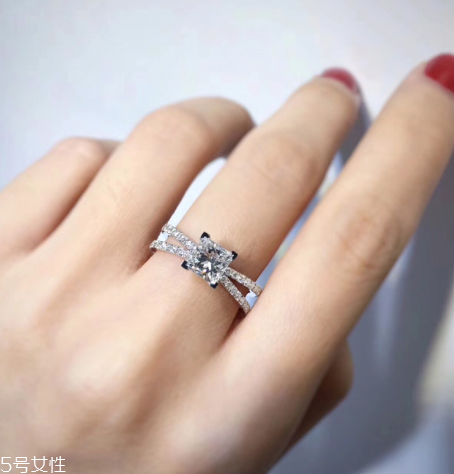 鉆戒可以換黃金嗎？鉆戒能換成黃金戒指嗎？