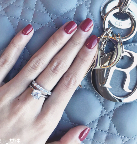 鉆戒可以換戒托嗎？鉆戒的戒托能換嗎？