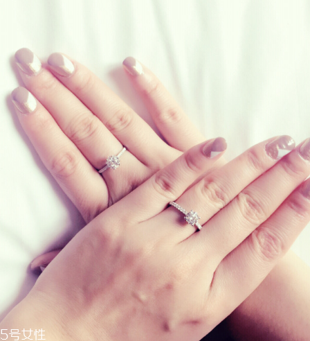 鉆戒可以用洗潔精洗嗎？鉆戒用洗潔精洗好嗎？