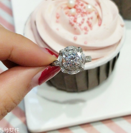 鉆戒可以用醋洗嗎？鉆戒用醋洗是對(duì)的嗎？