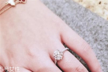 鉆戒圈口大了怎么辦？鉆戒大了怎么改??？