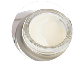 眼霜晚上用好還是白天用好？眼霜最佳使用時(shí)間