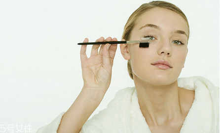 皮膚暗淡無(wú)光發(fā)黃怎么辦 皮膚暗淡無(wú)光澤是什么原因 皮膚暗淡無(wú)光發(fā)黃怎么辦 皮膚暗淡無(wú)光澤是什么原因