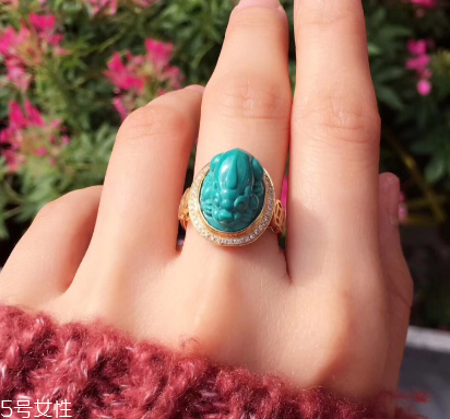 綠松石戒指可以碰水嗎？綠松石戒指沾水有影響嗎？