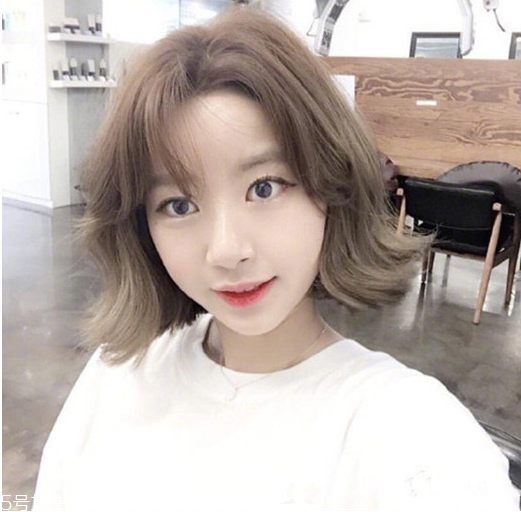 冷色系發(fā)色有哪些 冷色系顏色染發(fā)圖片 冷色系發(fā)色有哪些 冷色系顏色染發(fā)圖片