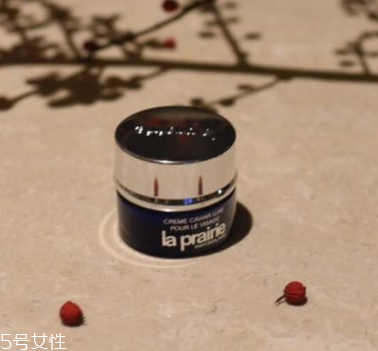 眼霜開封后保質(zhì)期多久？眼霜開封多久不能用？