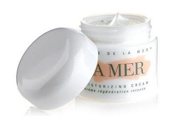 面霜晚上涂睡覺可以嗎？晚上涂面霜對(duì)皮膚好嗎？