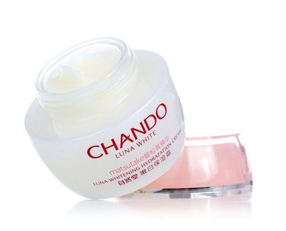 面霜晚上涂睡覺可以嗎？晚上涂面霜對(duì)皮膚好嗎？