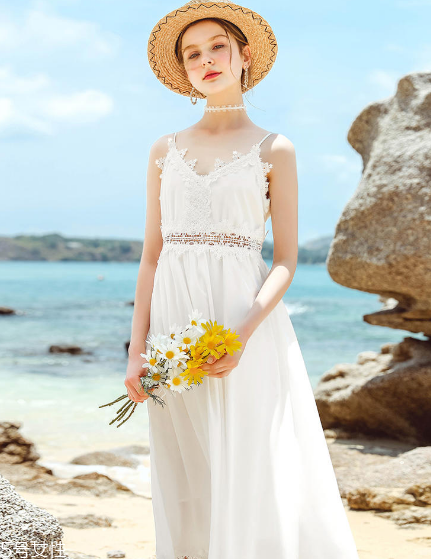 夏天穿白色裙子好看嗎？夏季白色連衣裙搭配圖片