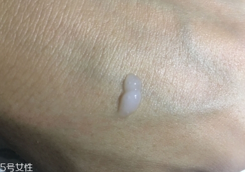 珂潤眼霜怎么樣？珂潤眼霜使用心得