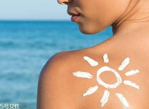 防曬霜為什么會(huì)變成水？防曬霜變成水還能用嗎？