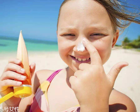 防曬霜為什么會(huì)變成水？防曬霜變成水還能用嗎？