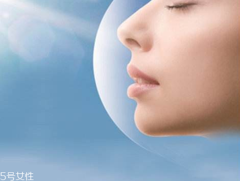 防曬霜為什么會(huì)油？防曬霜是不是都很油？