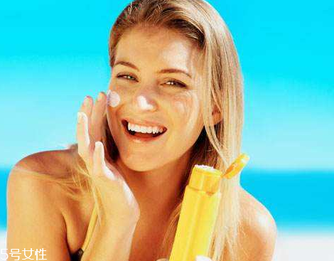 防曬霜提前多長時間涂？防曬霜提前多久擦？
