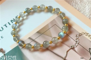 月光石手鏈?zhǔn)裁磧r位？月光石手鏈正品價格